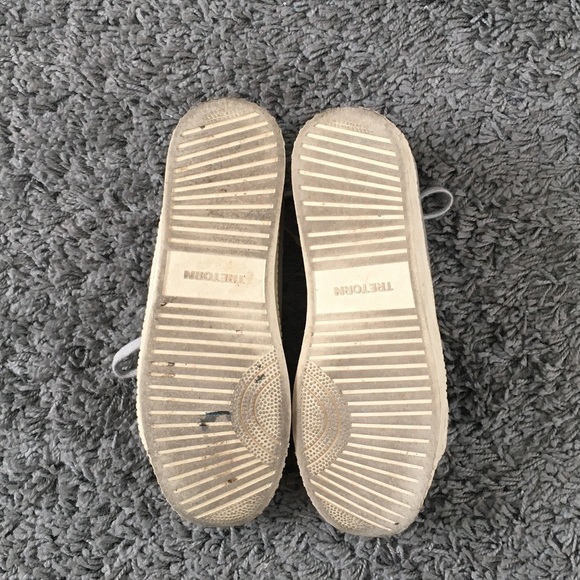 Platform sneakers - Picture 2 of 3